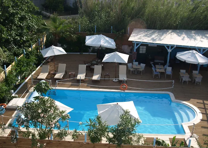 Katerina 아파트호텔 Páros